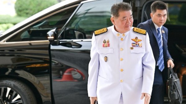 启灯网 赴美前夕 普京称美方正积极且真诚地努力结束冲突